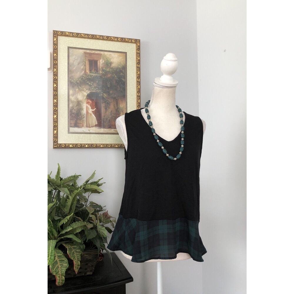J.‎ Crew women's Size M Sleeveless Blouse Pullover Black V-Neck